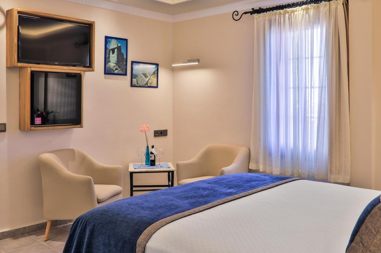 Hadrian Hotel Kas Bagian luar foto